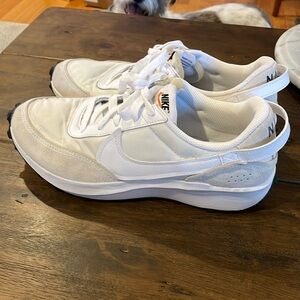 Nike Waffle - Men’s 7.5 /(Women’s 8.5-9)